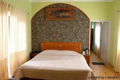 Clarks Inn Binsar Exterior photo