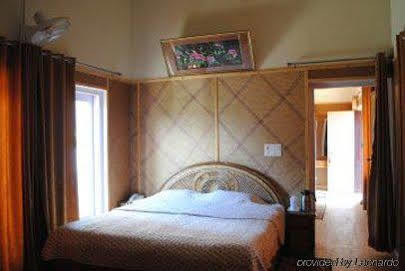 Clarks Inn Binsar Exterior photo